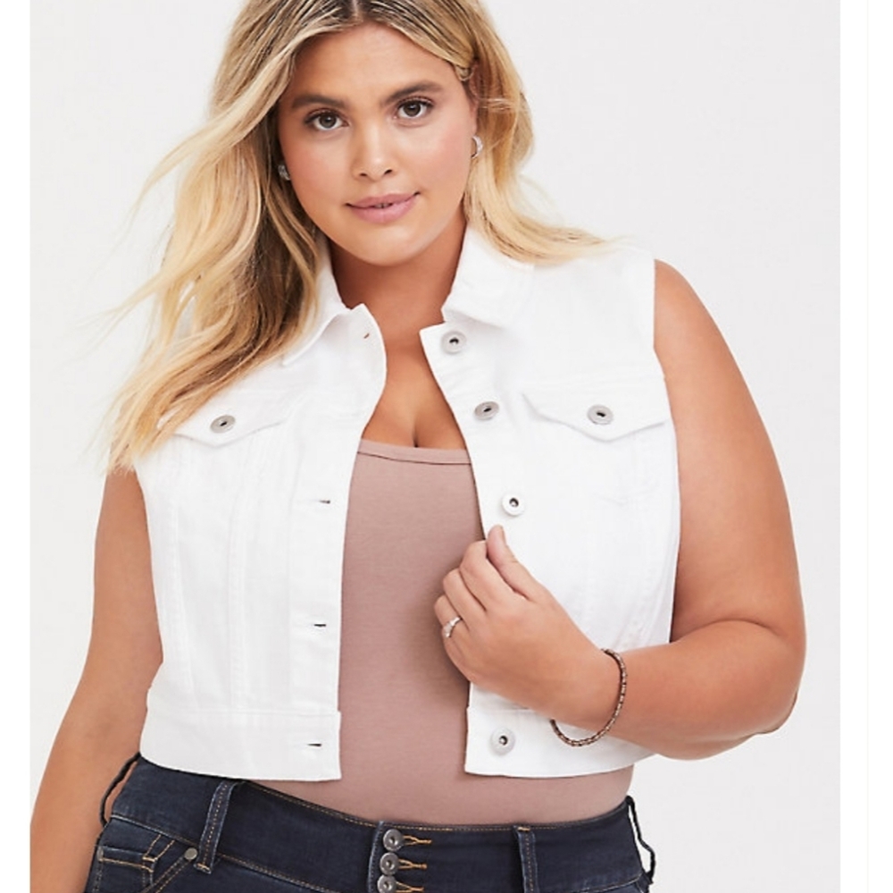 White denim vest